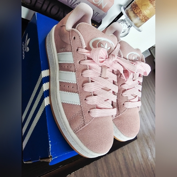 Adidas Grade School Campus Size 4 1/2 - Picture 2 of 7